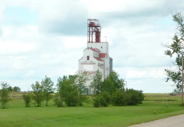 The Loreburn grain elevator